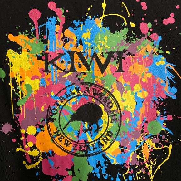 KIWI Black V-neck T-shirt, XXL NWT - Picture 2 of 4